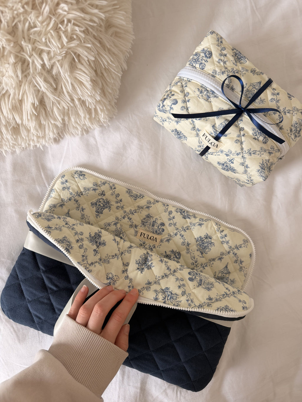 Macbook Sleeve - Black